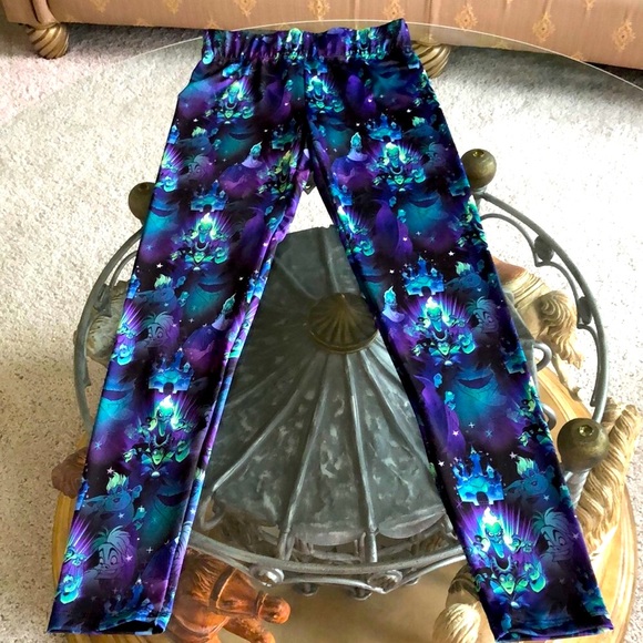 Disney’s Villains After Hours Party Leggings NWT - Picture 3 of 7